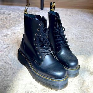Dr martens size 8 large platforms ankle length